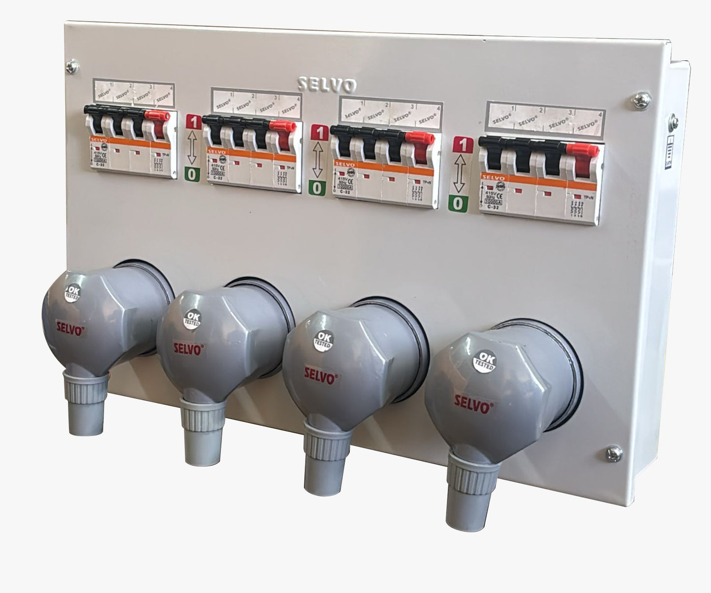 SELVO 32A 4 Ways TPN Metal Clad Plug & Socket Distribution Board ( Fitted with MCB )