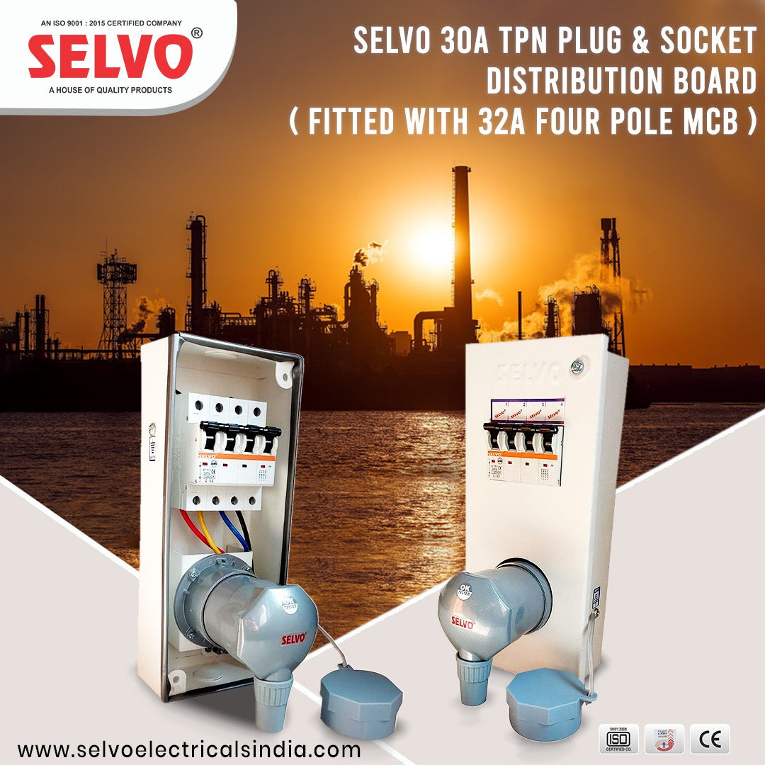 SELVO 30 Amps TPN Distribution Board with Three Pin Metal Clad Industrial Plug and Socket (Fitted with 32A FOUR POLE MCB)
