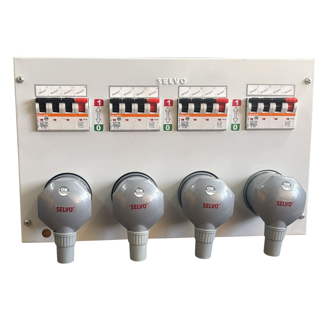 SELVO 32A 4 Ways TPN Metal Clad Plug & Socket Distribution Board ( Fitted with MCB )