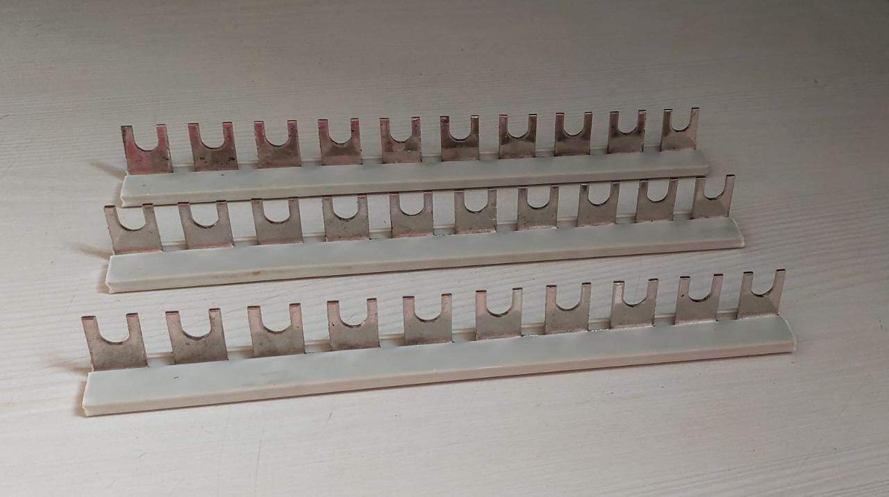 SELVO 10 WAY MCB FORK TYPE COPPER BUSBAR WITH PVC SHELL ( PACK OF 24 )
