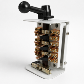 SELVO 32A Double Pole (DP) Mini Changeover Switch | 2 Pole Manual Changeover Switch | 415V AC, 50Hz | Heavy Duty Copper Contacts | Compact Metal Enclosure
