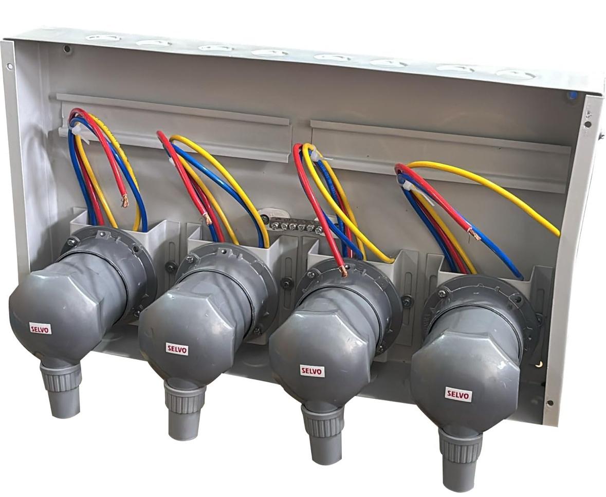 SELVO 32A 4 Ways TPN Metal Clad Plug & Socket Distribution Board (Product Dimension : 43x26x14 in cm)